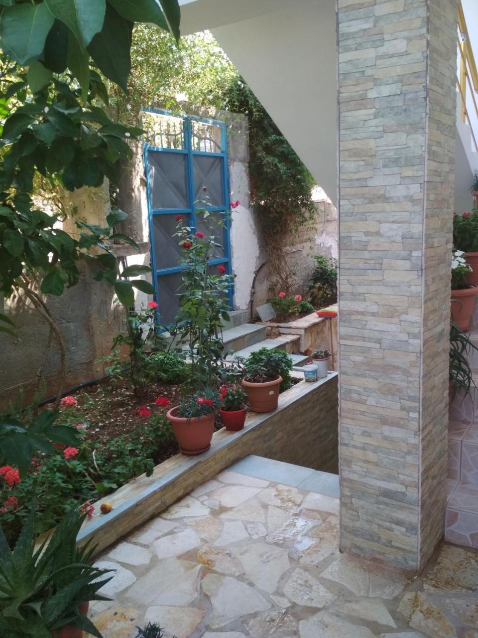 Bella Vista Hotel Himare Exterior photo